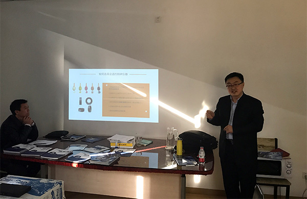 感谢格瑞德曼研磨仪厂家来武汉开云官方app下载站
仪器进行产品销售培训